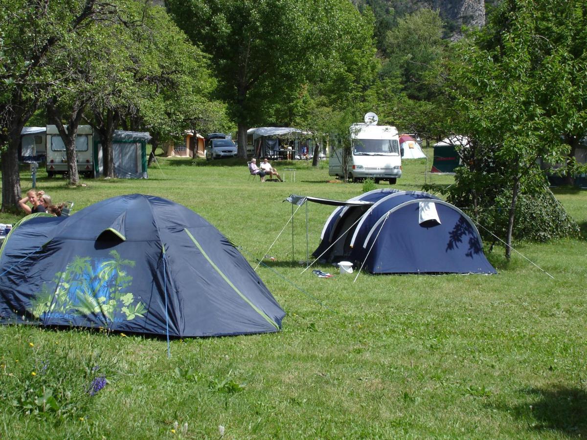 蒙特摩尔 Camping Mon Repos酒店 外观 照片